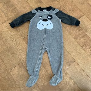 3/$10 CARTERS Baby boy fleece footie pyjamas 6m
